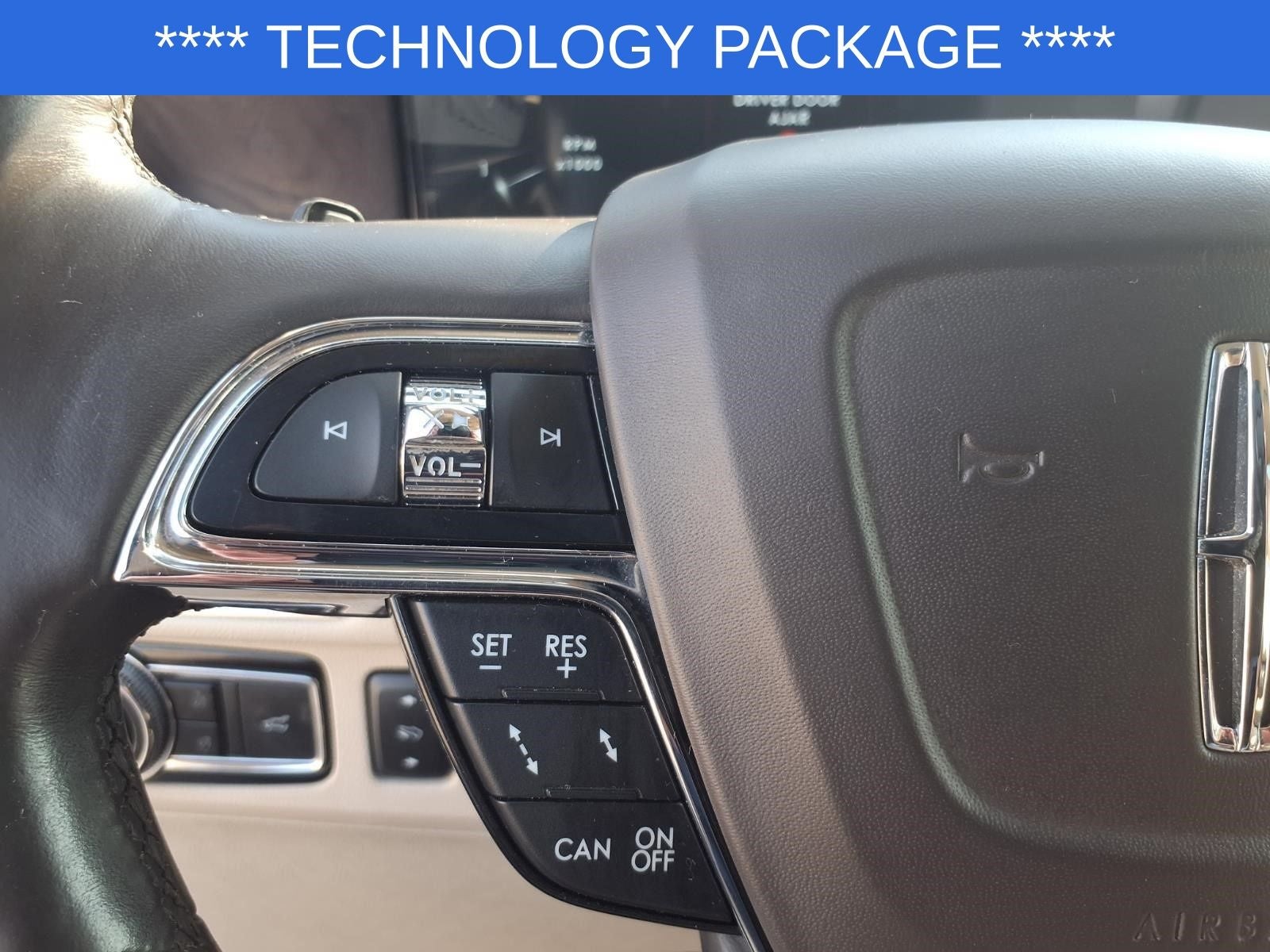 2019 Lincoln Navigator Select