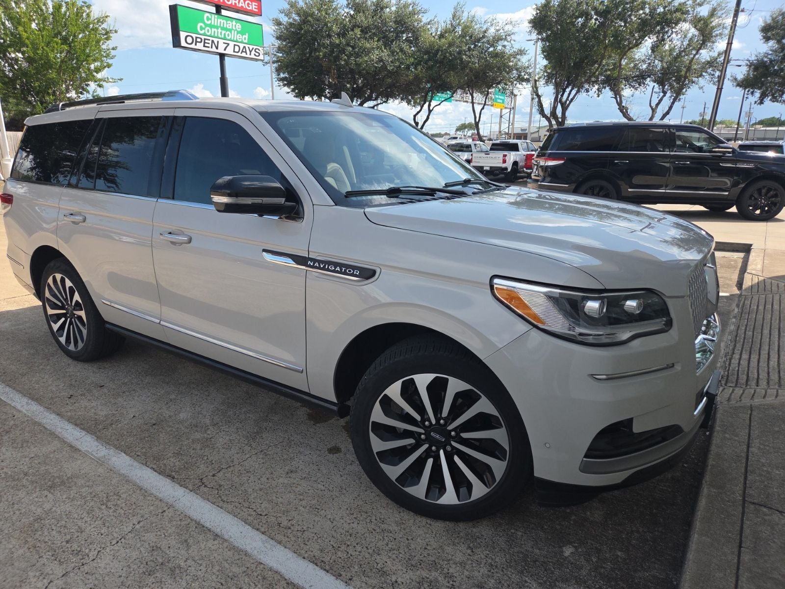 2023 Lincoln Navigator Reserve