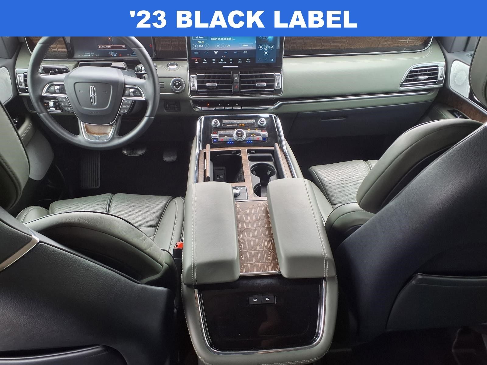 2023 Lincoln Navigator Black Label