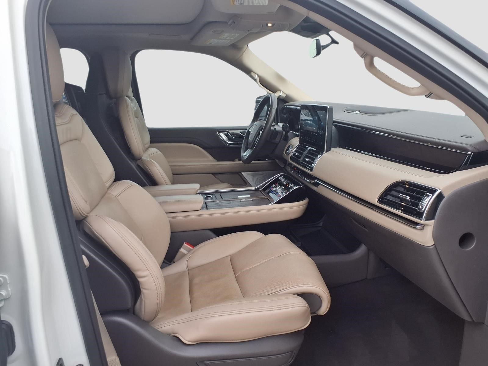 2023 Lincoln Navigator L Reserve