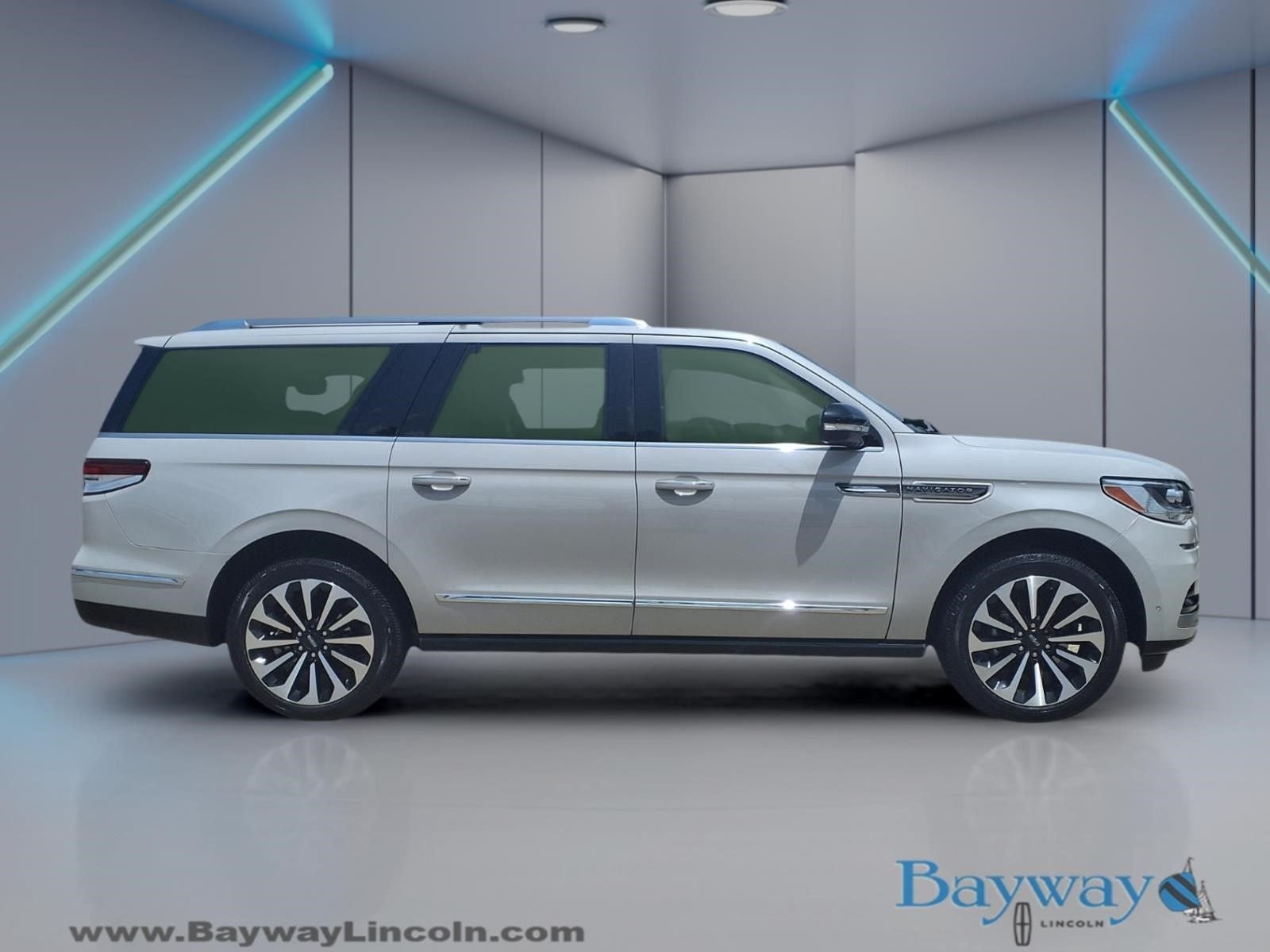 2023 Lincoln Navigator L Reserve