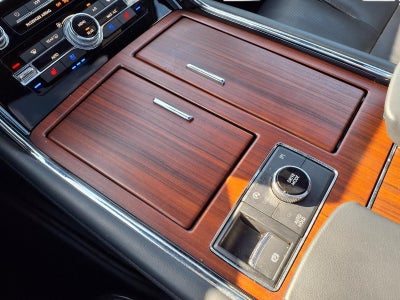 2023 Lincoln Navigator L Reserve