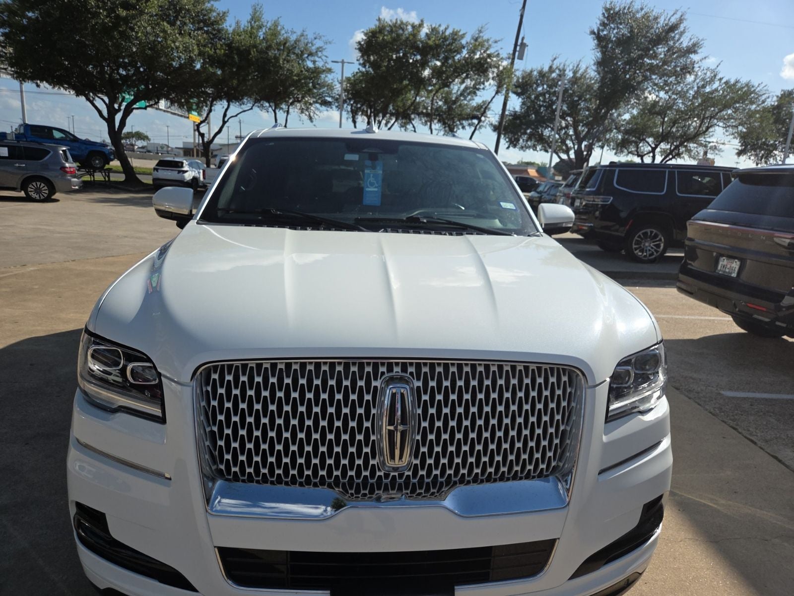 2023 Lincoln Navigator L Reserve