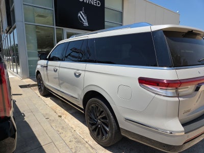 2022 Lincoln Navigator L Reserve