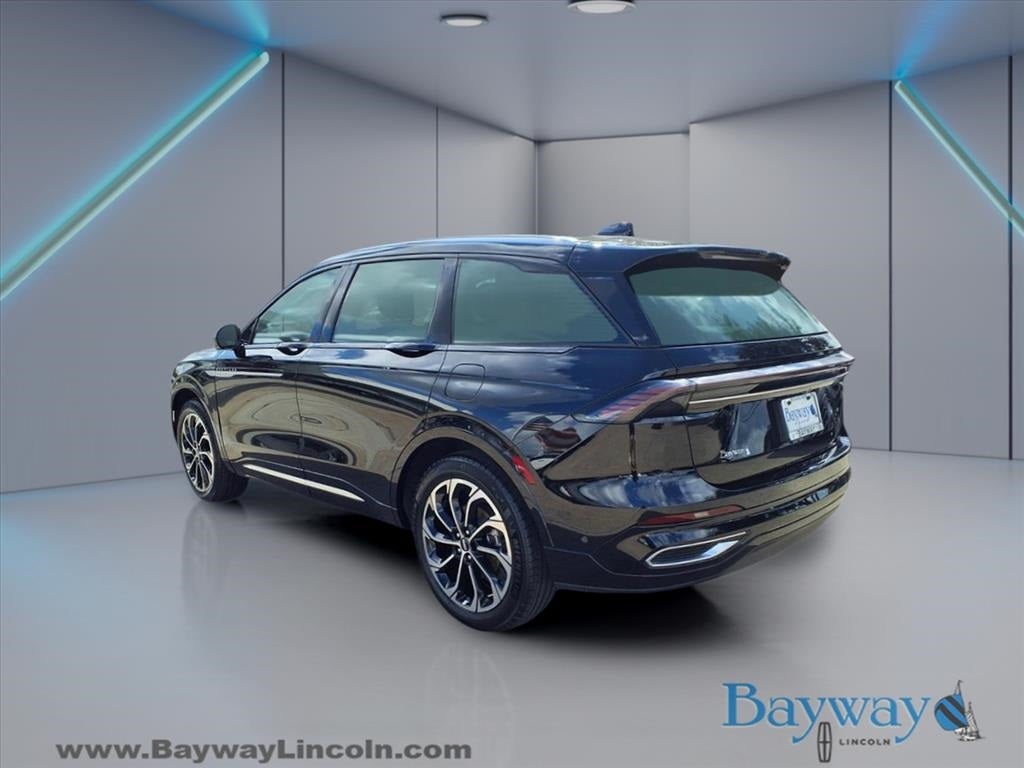 2024 Lincoln Nautilus Reserve