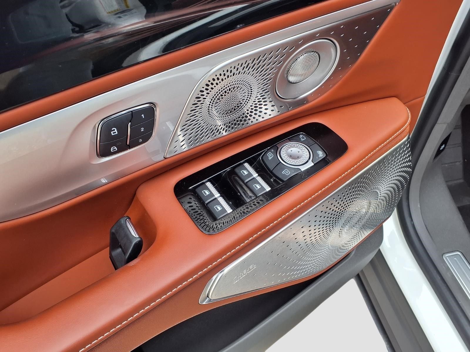 2024 Lincoln Nautilus Black Label