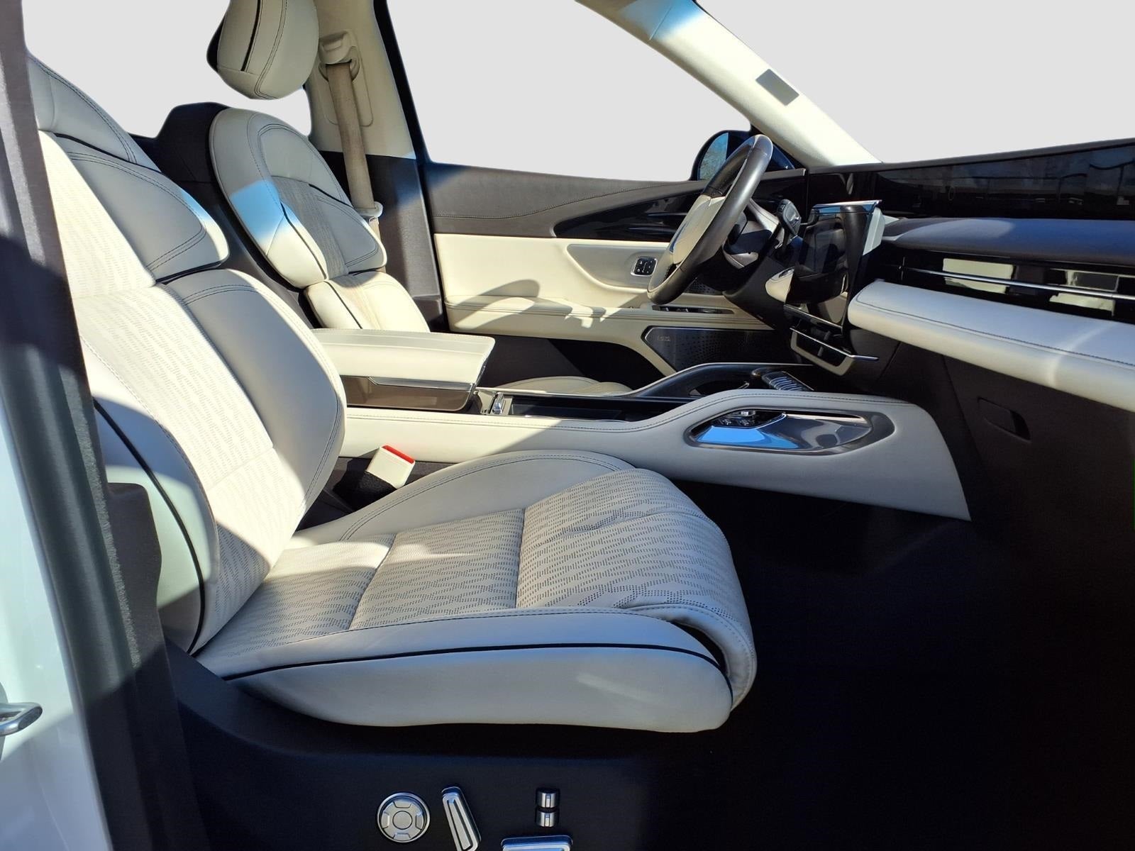 2024 Lincoln Nautilus Black Label