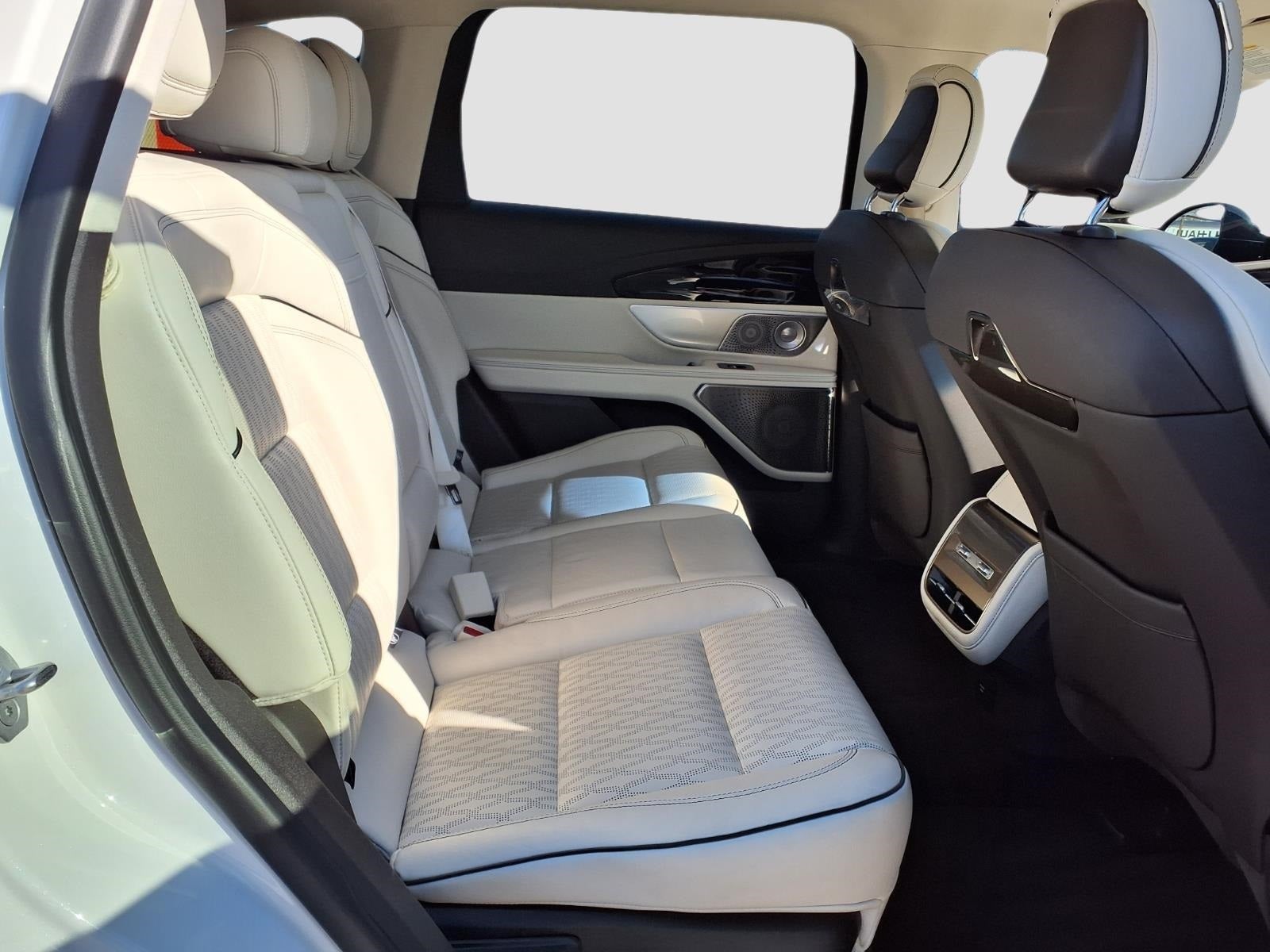 2024 Lincoln Nautilus Black Label