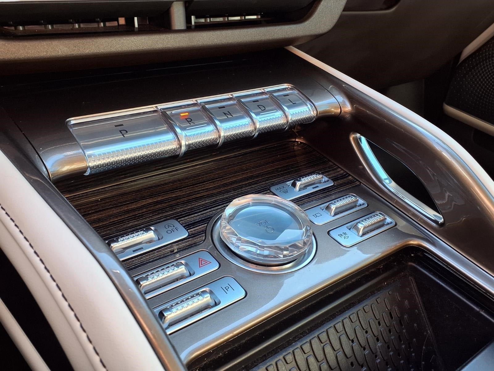 2024 Lincoln Nautilus Black Label