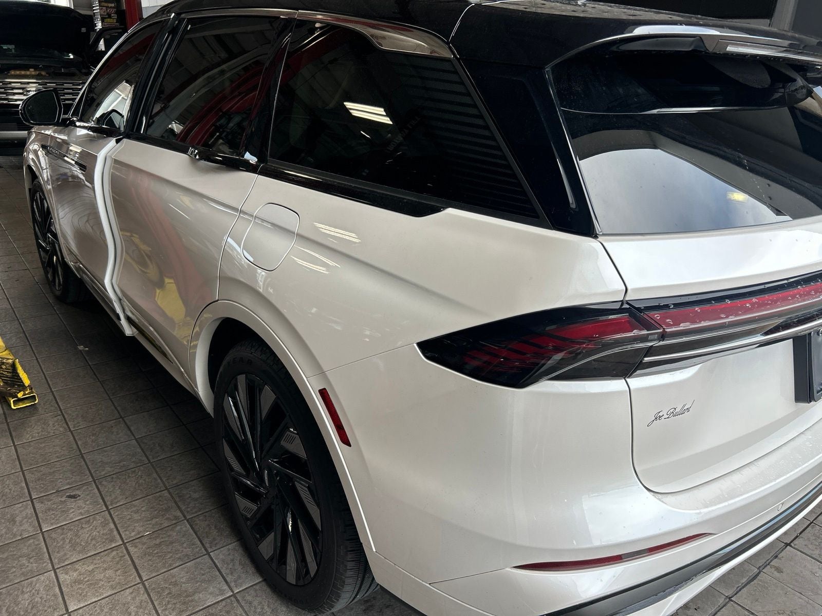2025 Lincoln Nautilus Black Label