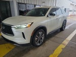 2022 INFINITI QX60 LUXE