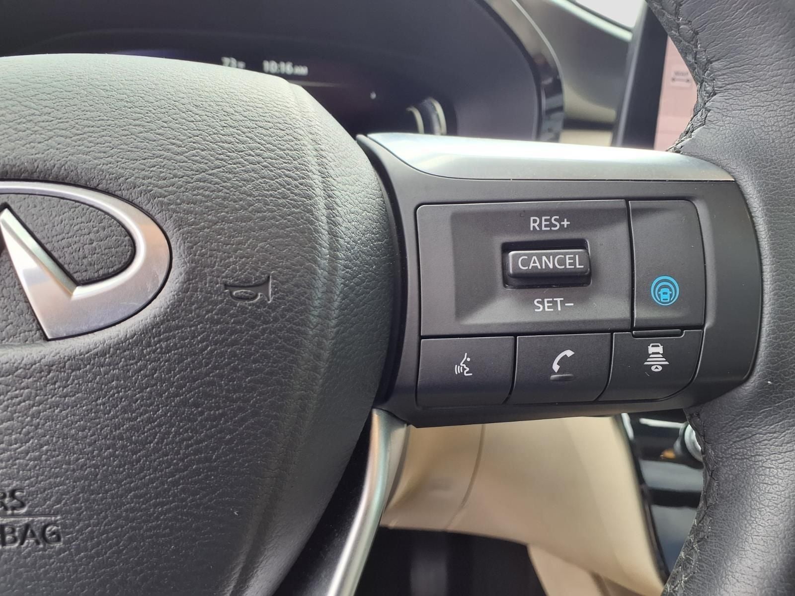 2023 INFINITI QX60 LUXE