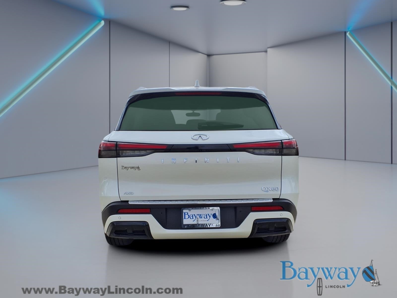 2023 INFINITI QX60 LUXE