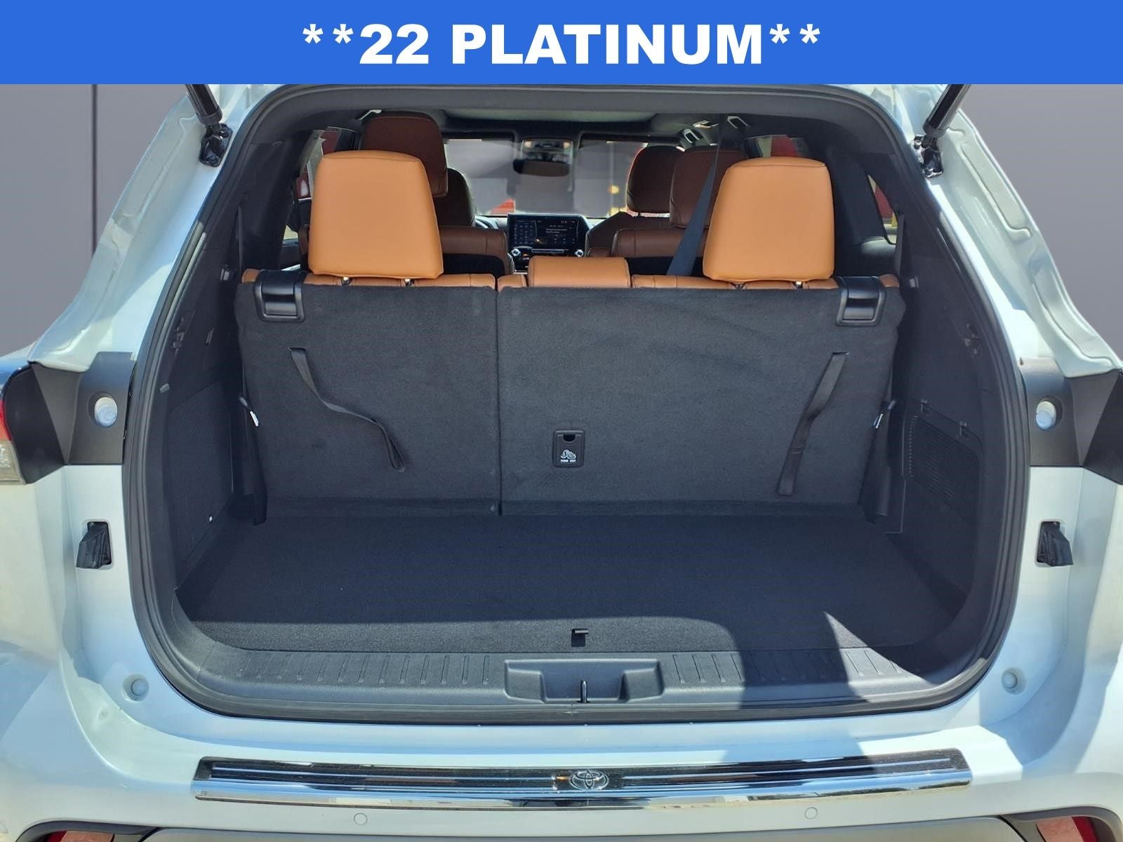 2022 Toyota Highlander Platinum