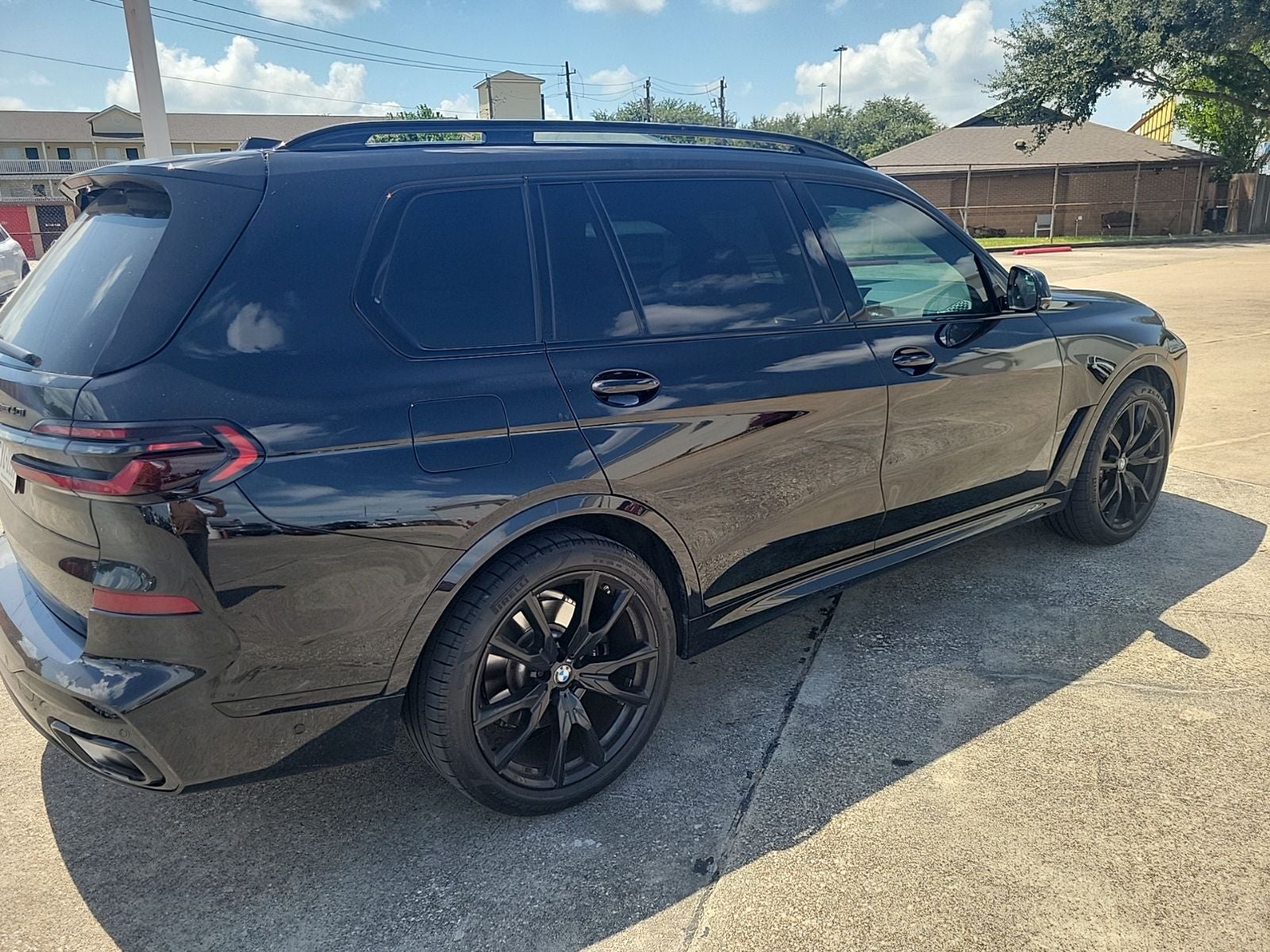 2024 BMW X7 xDrive40i