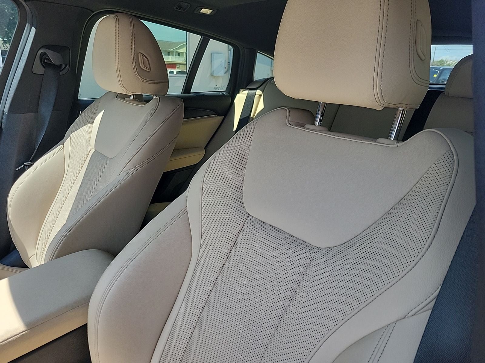2025 BMW X4 xDrive30i