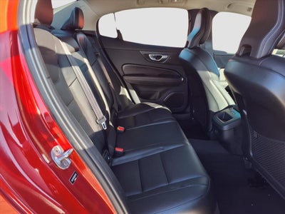 2024 Volvo S60 B5 Core Dark Theme