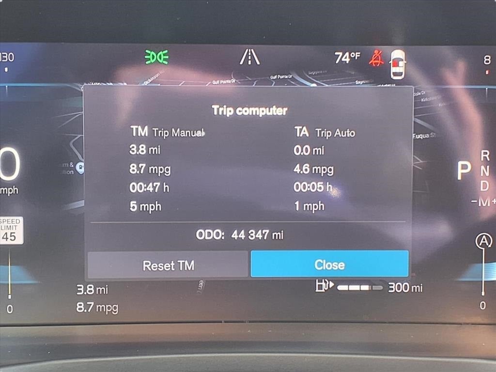 2024 Volvo S60 B5 Core Dark Theme