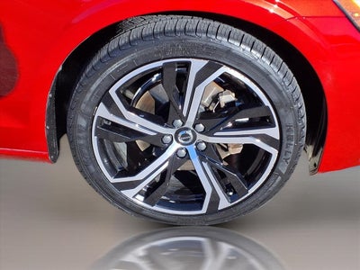 2024 Volvo S60 B5 Core Dark Theme