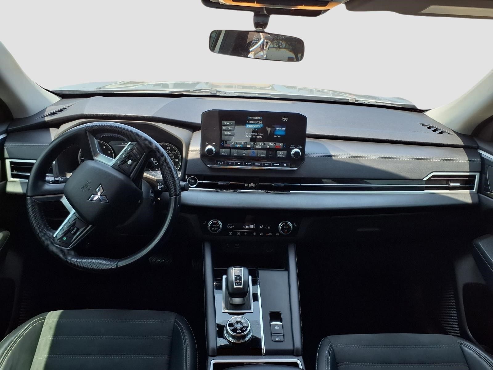 2022 Mitsubishi Outlander Base
