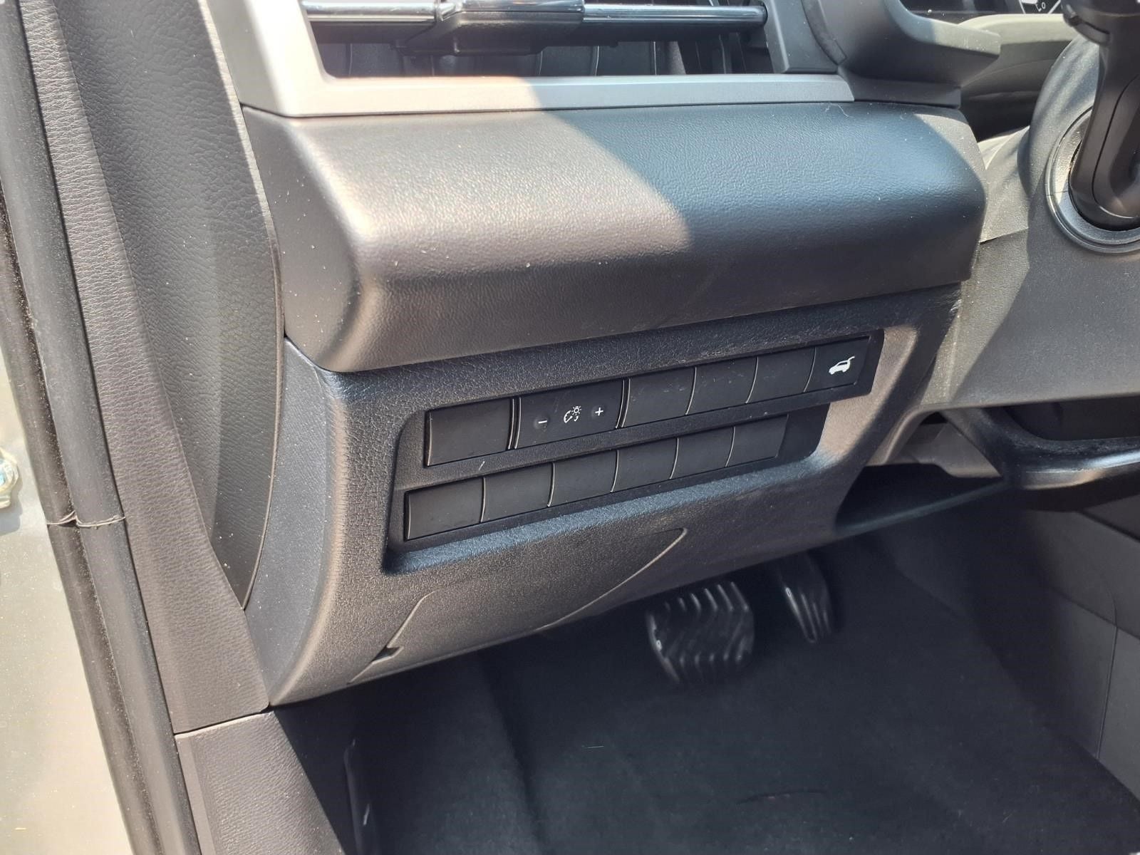 2022 Mitsubishi Outlander Base