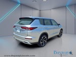 2022 Mitsubishi Outlander Base