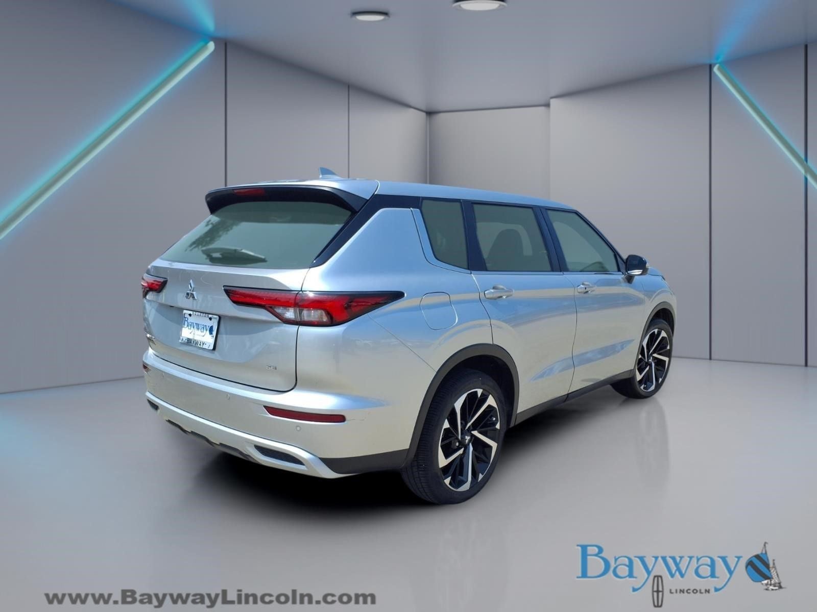 2022 Mitsubishi Outlander Base