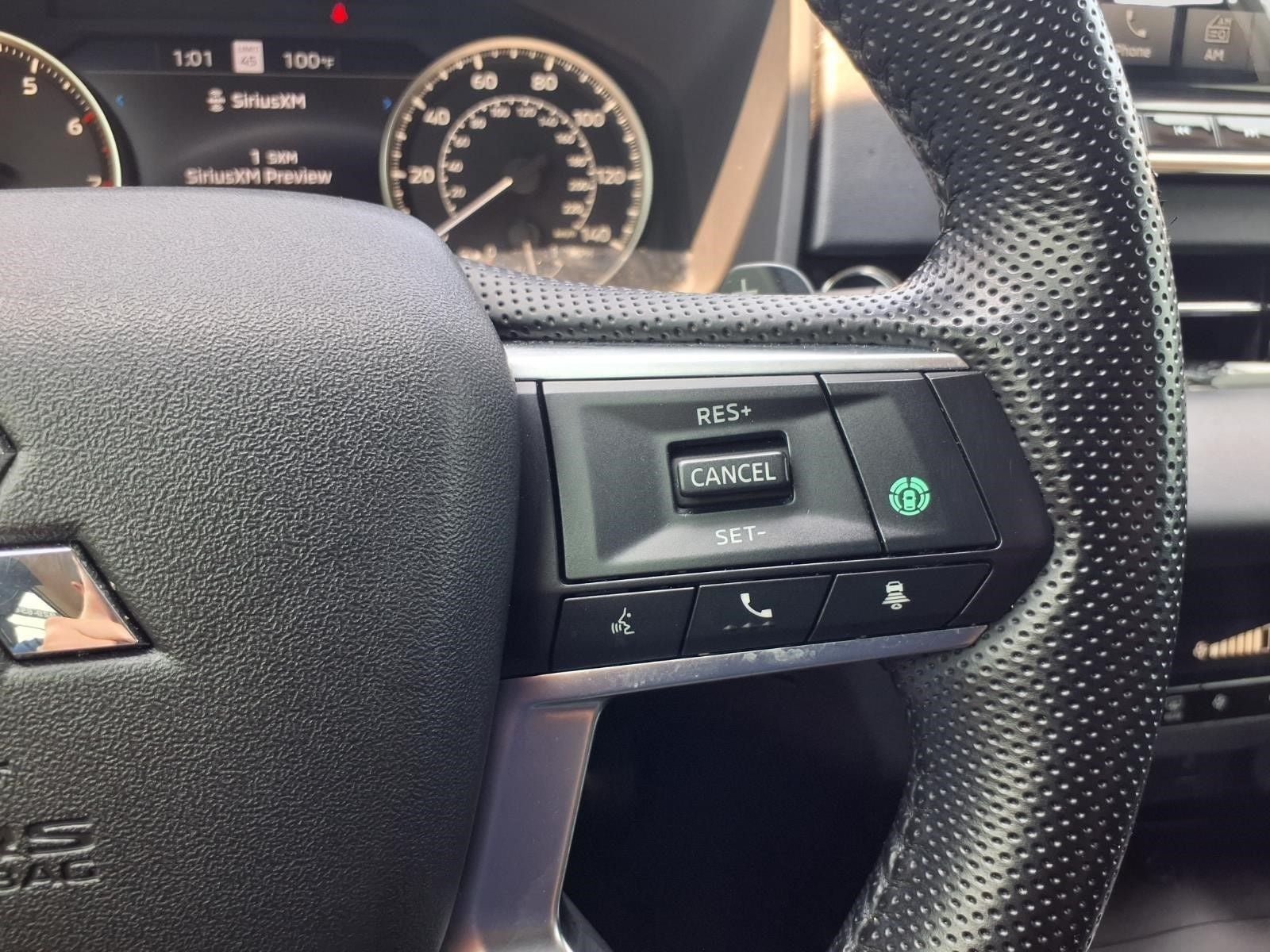 2022 Mitsubishi Outlander Base