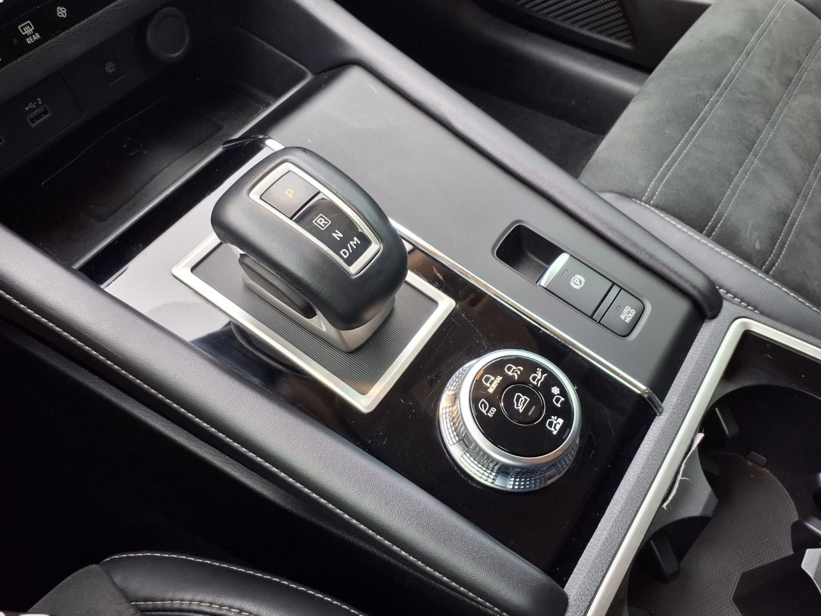 2022 Mitsubishi Outlander Base