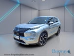 2022 Mitsubishi Outlander Base