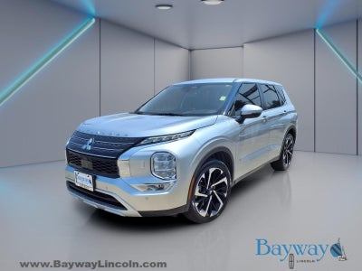 2022 Mitsubishi Outlander Base
