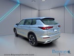2022 Mitsubishi Outlander Base