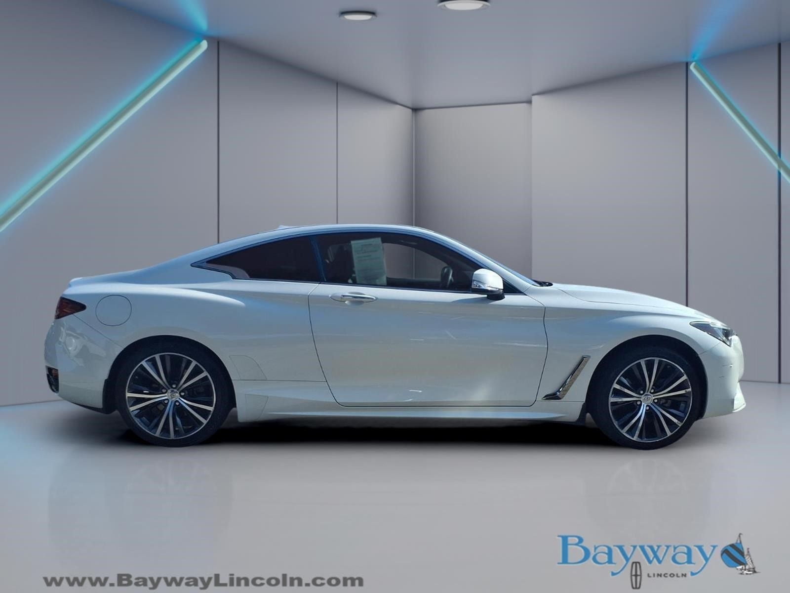 2017 INFINITI Q60 2.0t Base