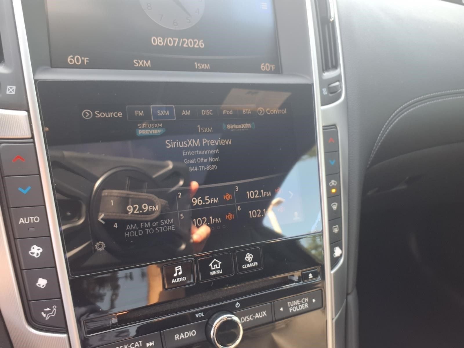 2017 INFINITI Q60 2.0t Base