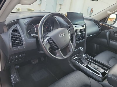 2024 INFINITI QX80 LUXE