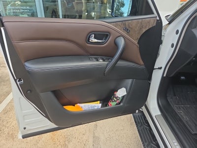 2023 INFINITI QX80 Premium Select