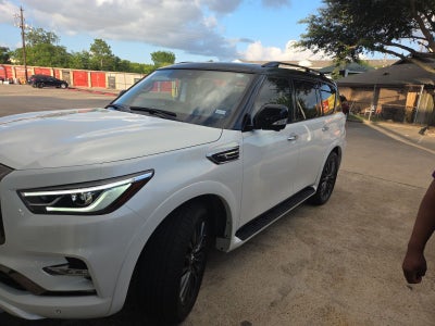 2023 INFINITI QX80 Premium Select