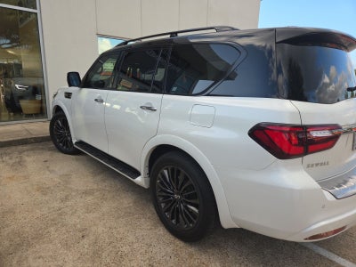 2023 INFINITI QX80 Premium Select