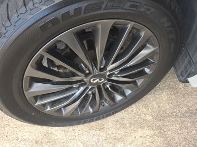 2023 INFINITI QX80 Premium Select