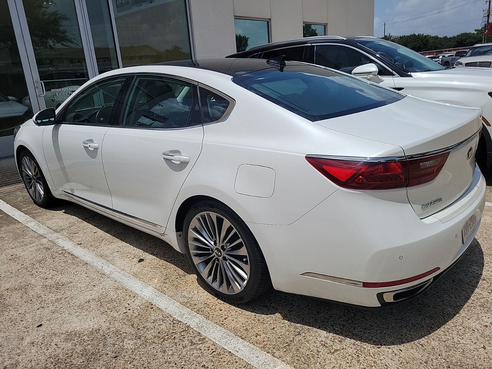 2017 Kia Cadenza Limited