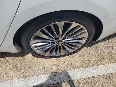 2017 Kia Cadenza Limited