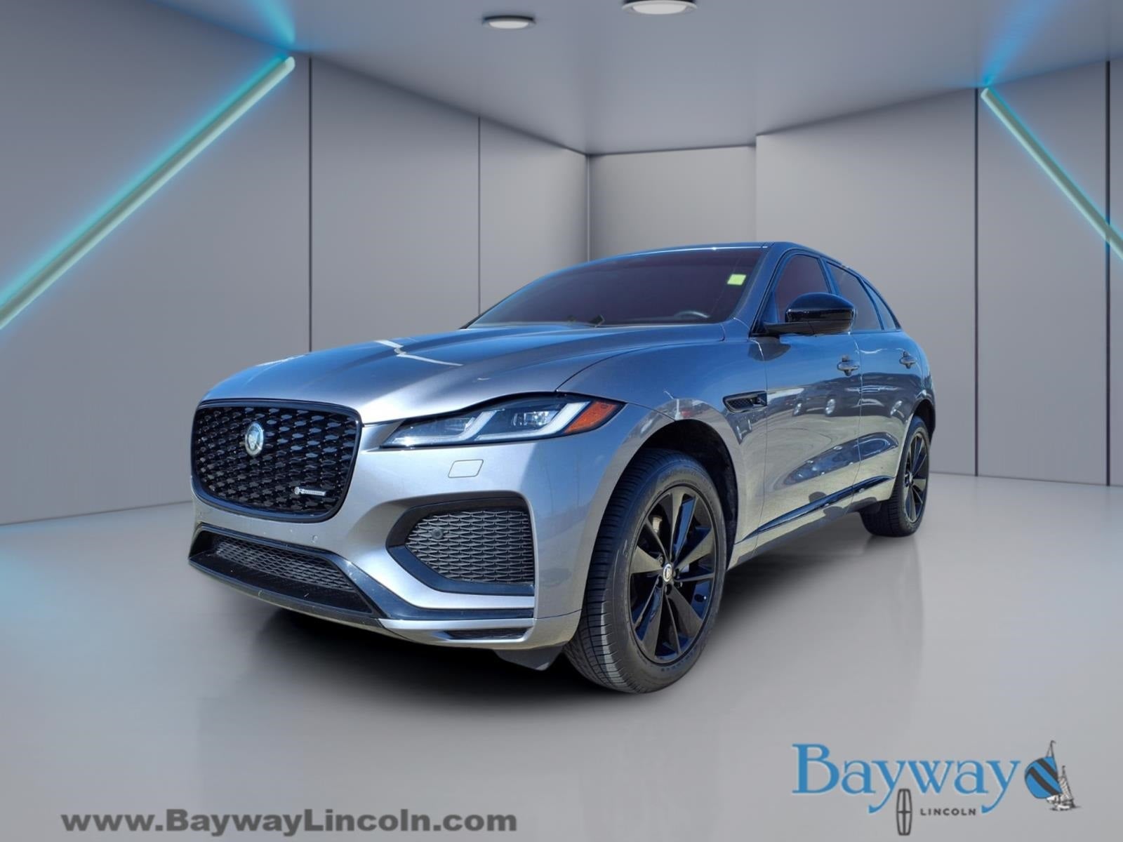 2025 Jaguar F-PACE P250 R-Dynamic S