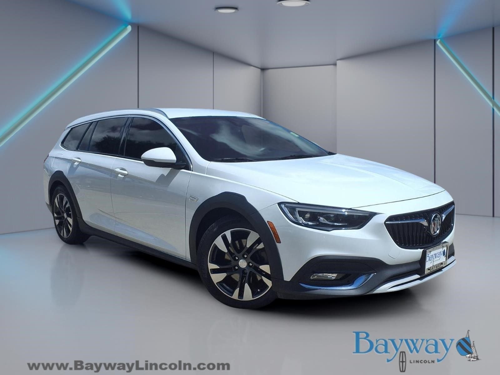 2019 Buick Regal TourX Essence