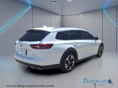 2019 Buick Regal TourX Essence