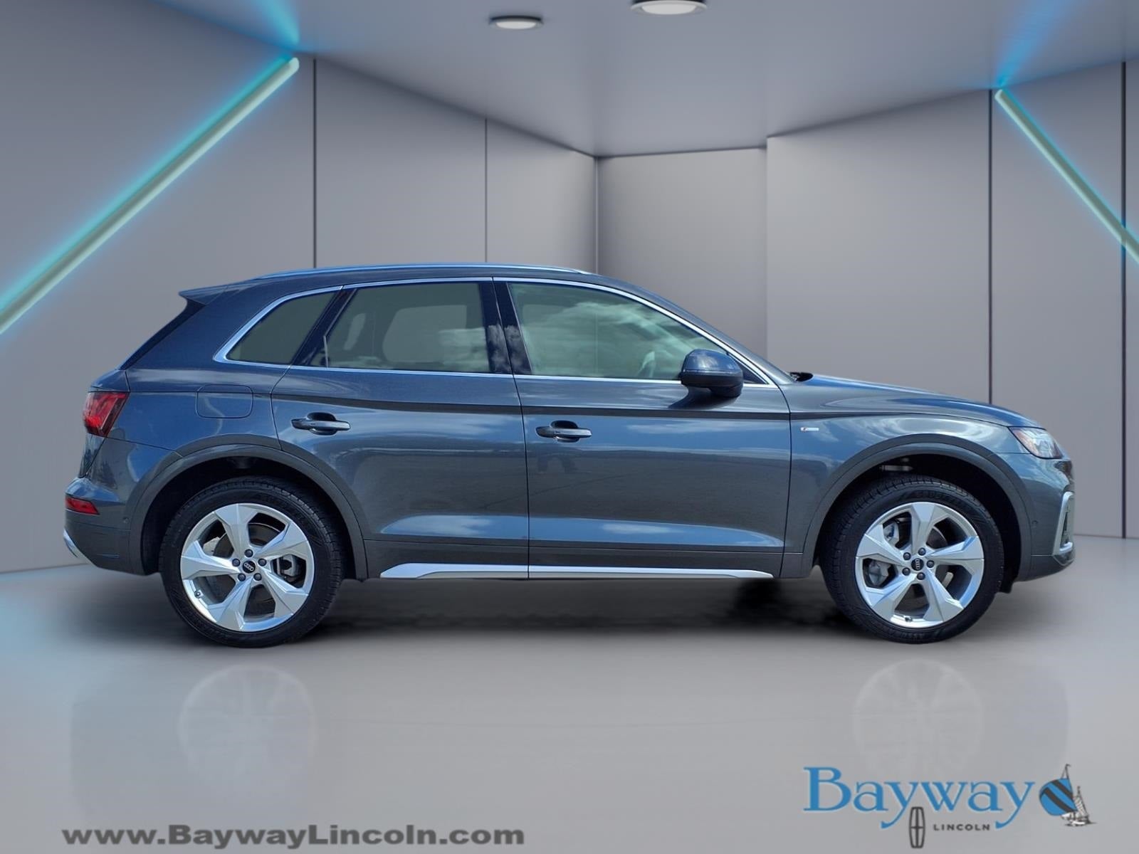 2023 Audi Q5 45 S line Prestige quattro