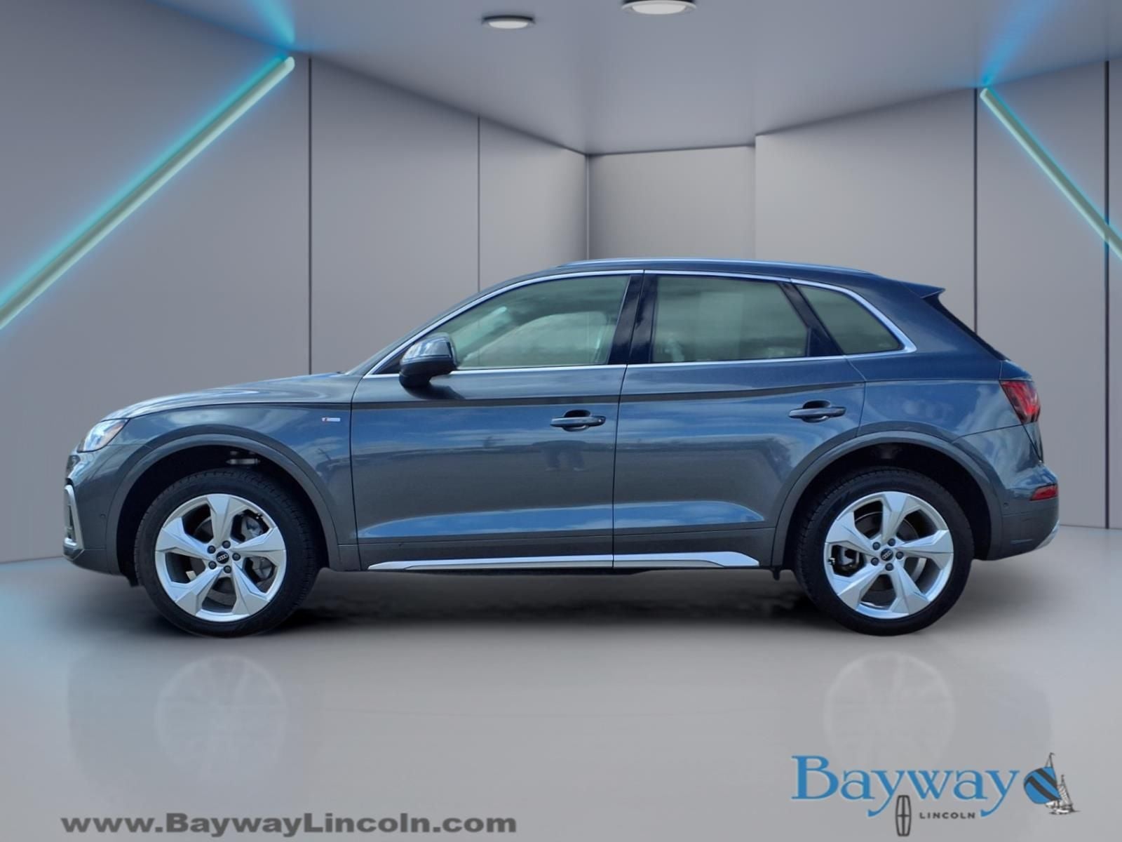 2023 Audi Q5 45 S line Prestige quattro