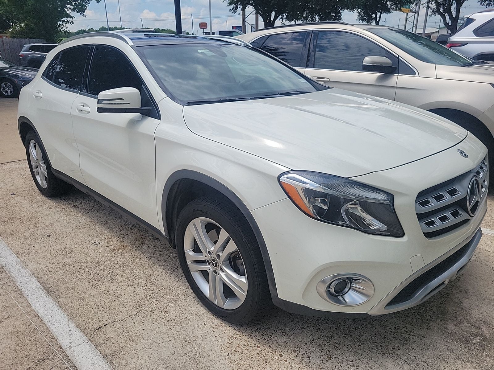 2018 Mercedes-Benz GLA GLA250's photo