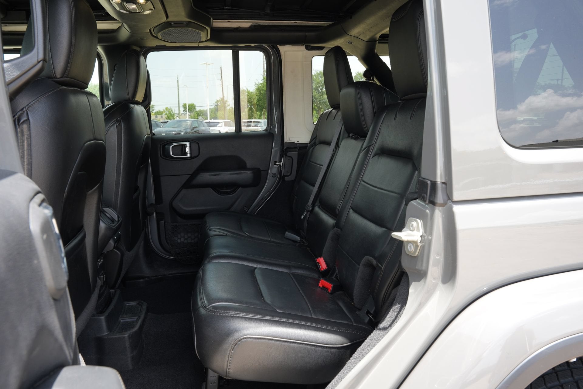 2023 Jeep Wrangler Sahara Altitude