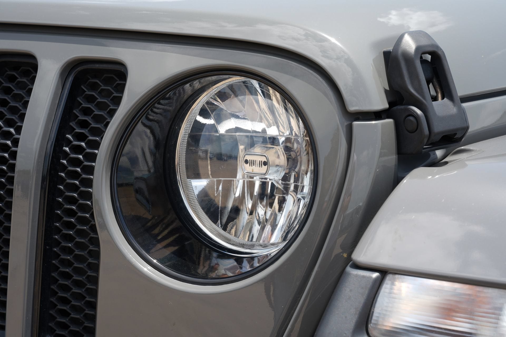 2023 Jeep Wrangler Sahara Altitude