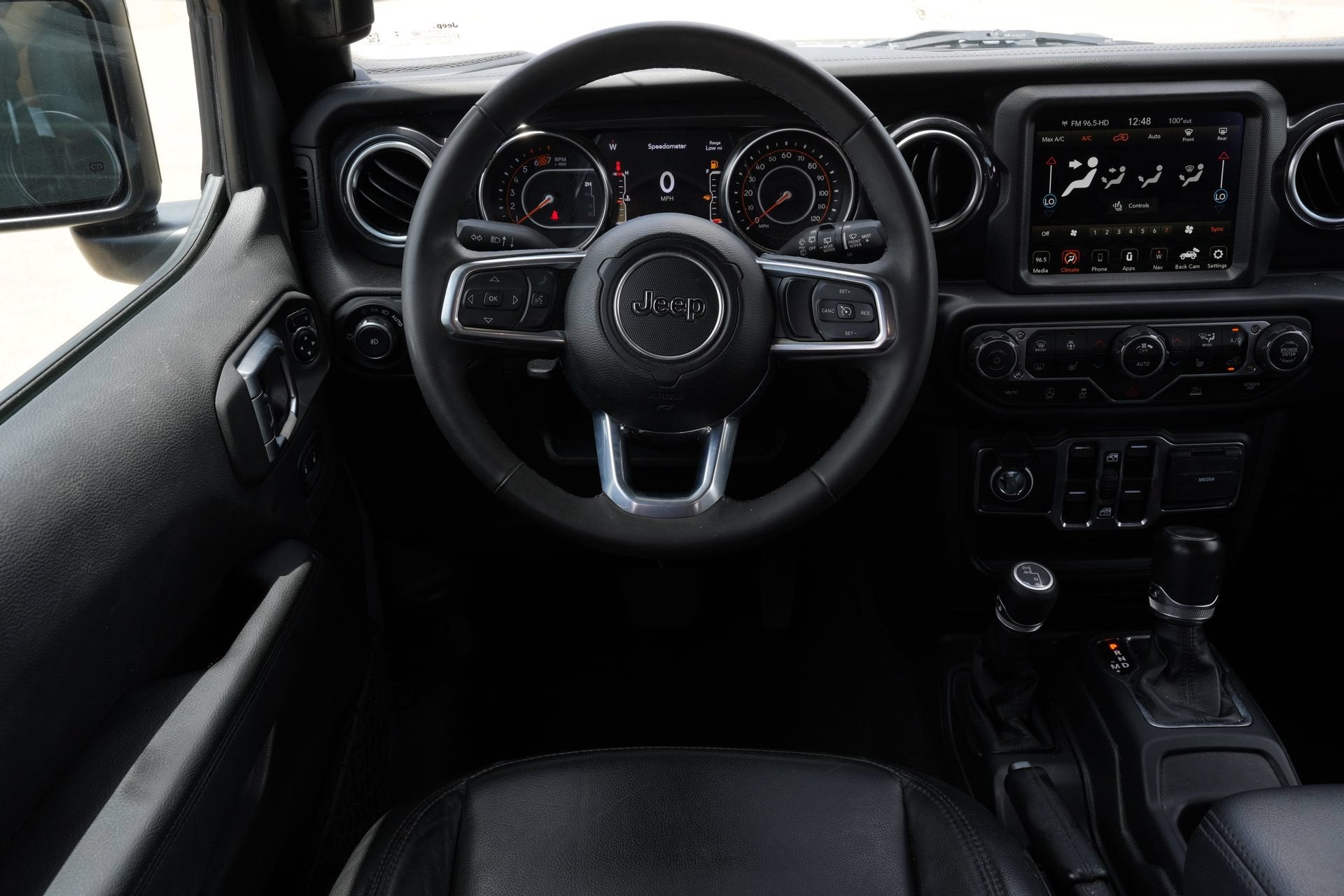 2023 Jeep Wrangler Sahara Altitude